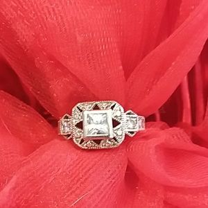 🔶️🔶️925 Filigree Design CZ ring🔶️🔶️